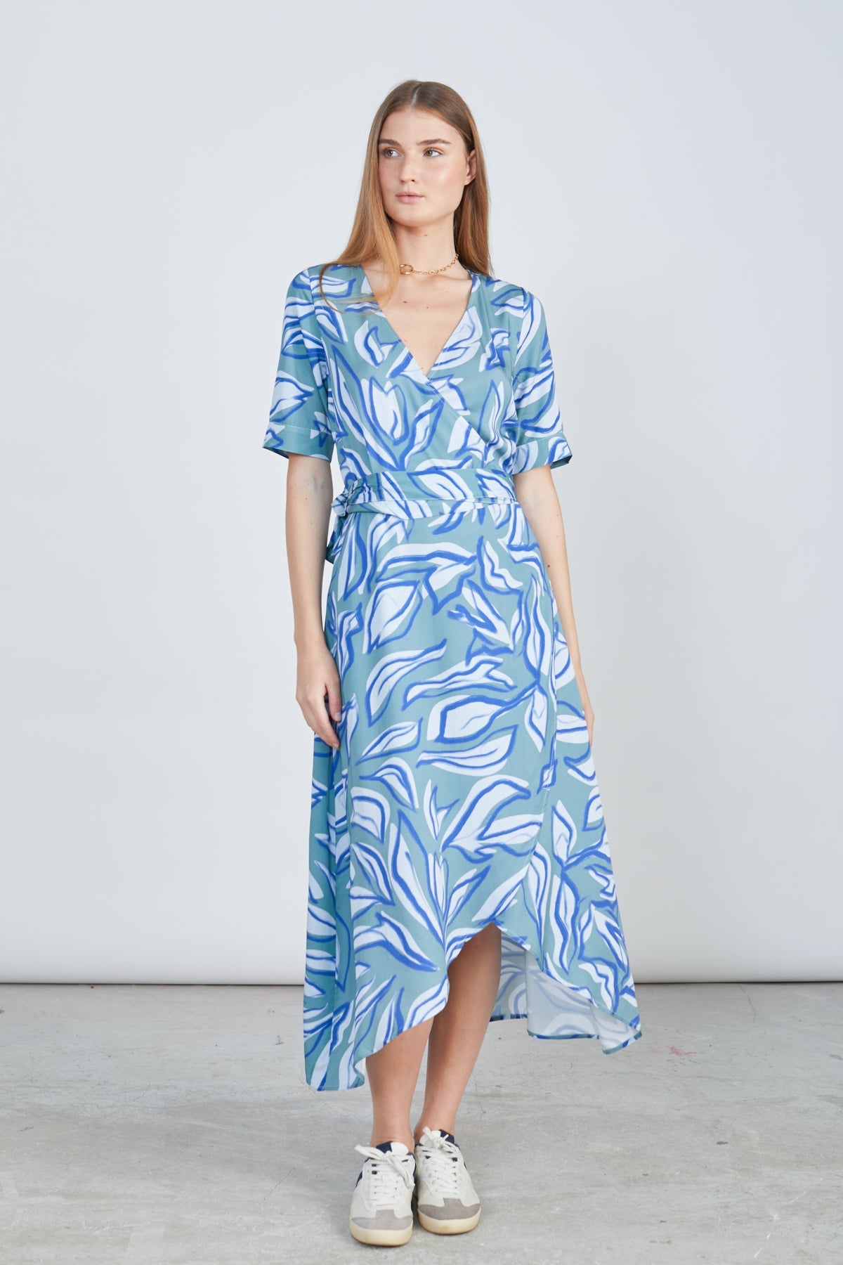 Kleid aus Viskose