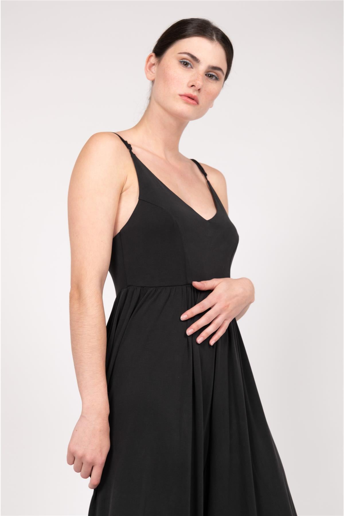 Jumpsuit mit langen weiten Beinen und tiefem Rückenausschnitt mit Schnürdetail