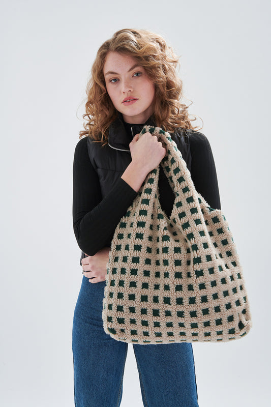 Tasche im Karomuster