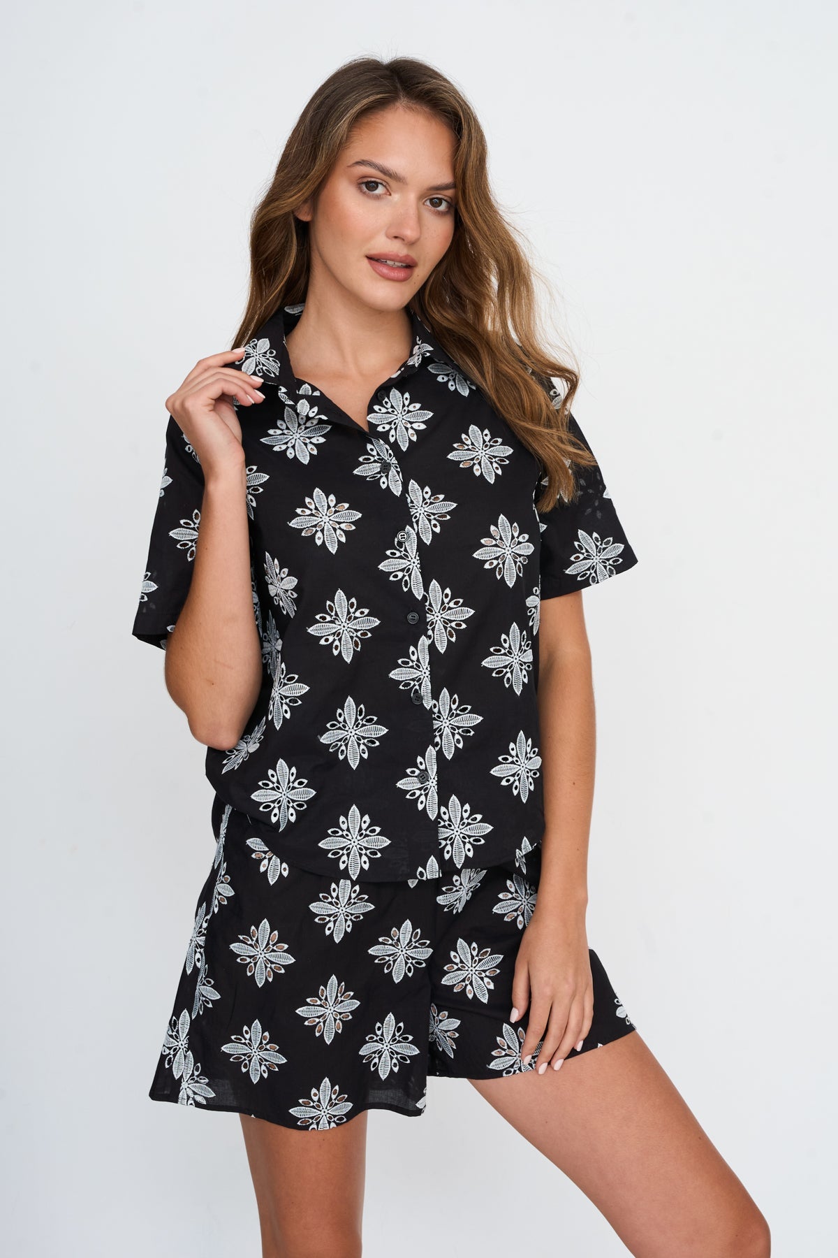 Bluse mit Lochmuster