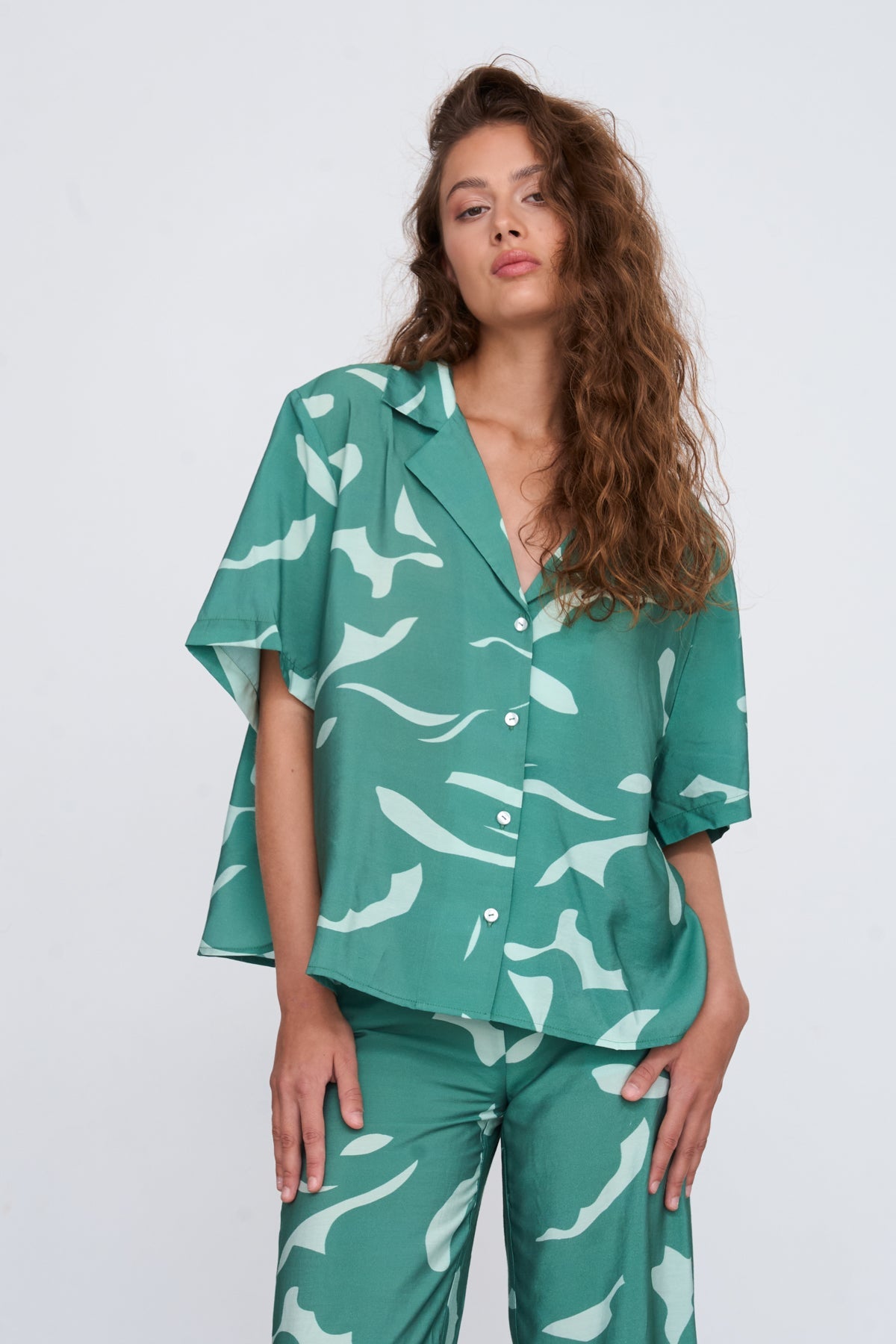 Bluse aus Viskose-Mix