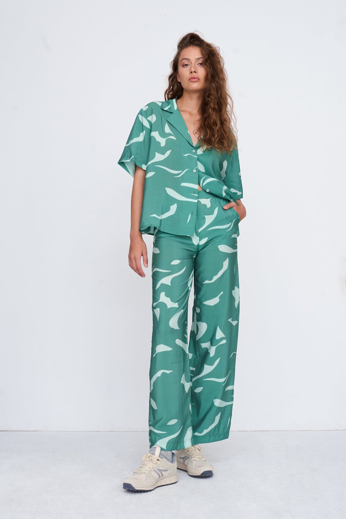 Bluse aus Viskose-Mix