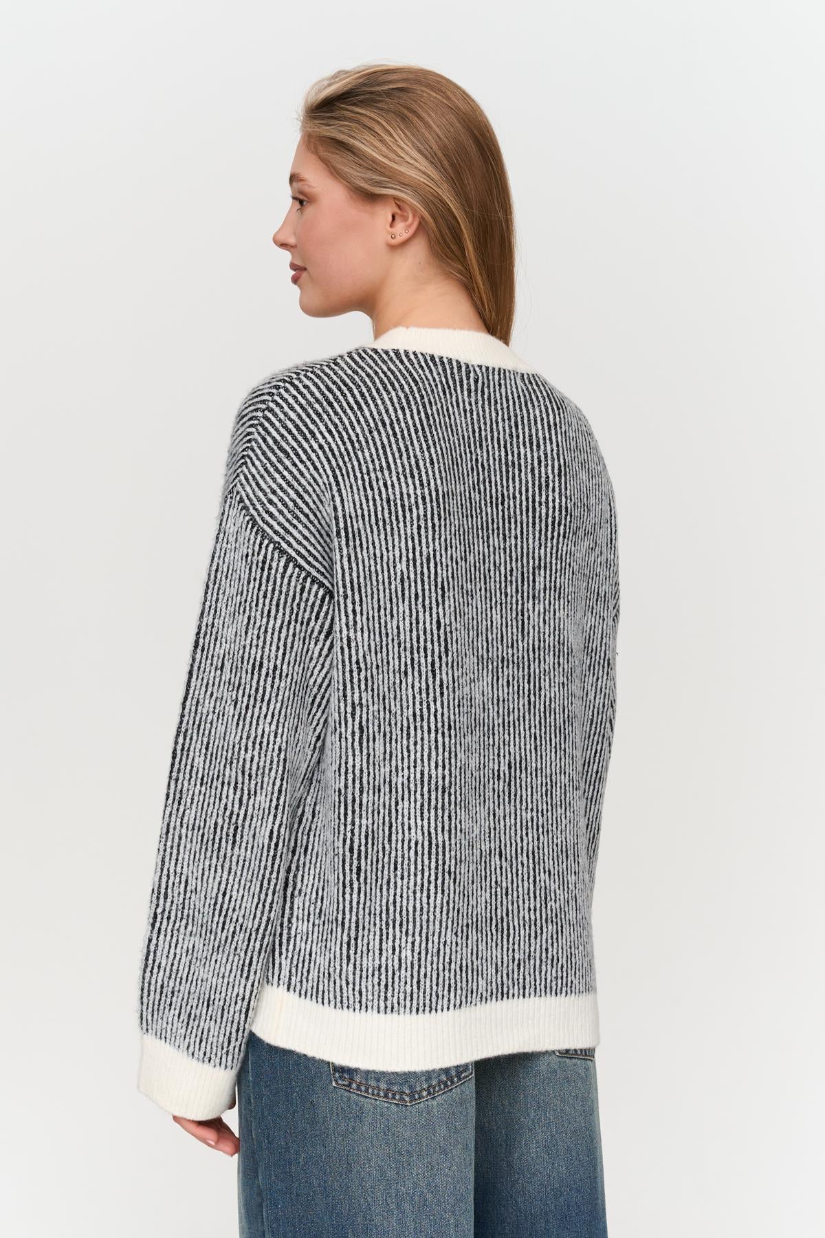 Pullover gestreift