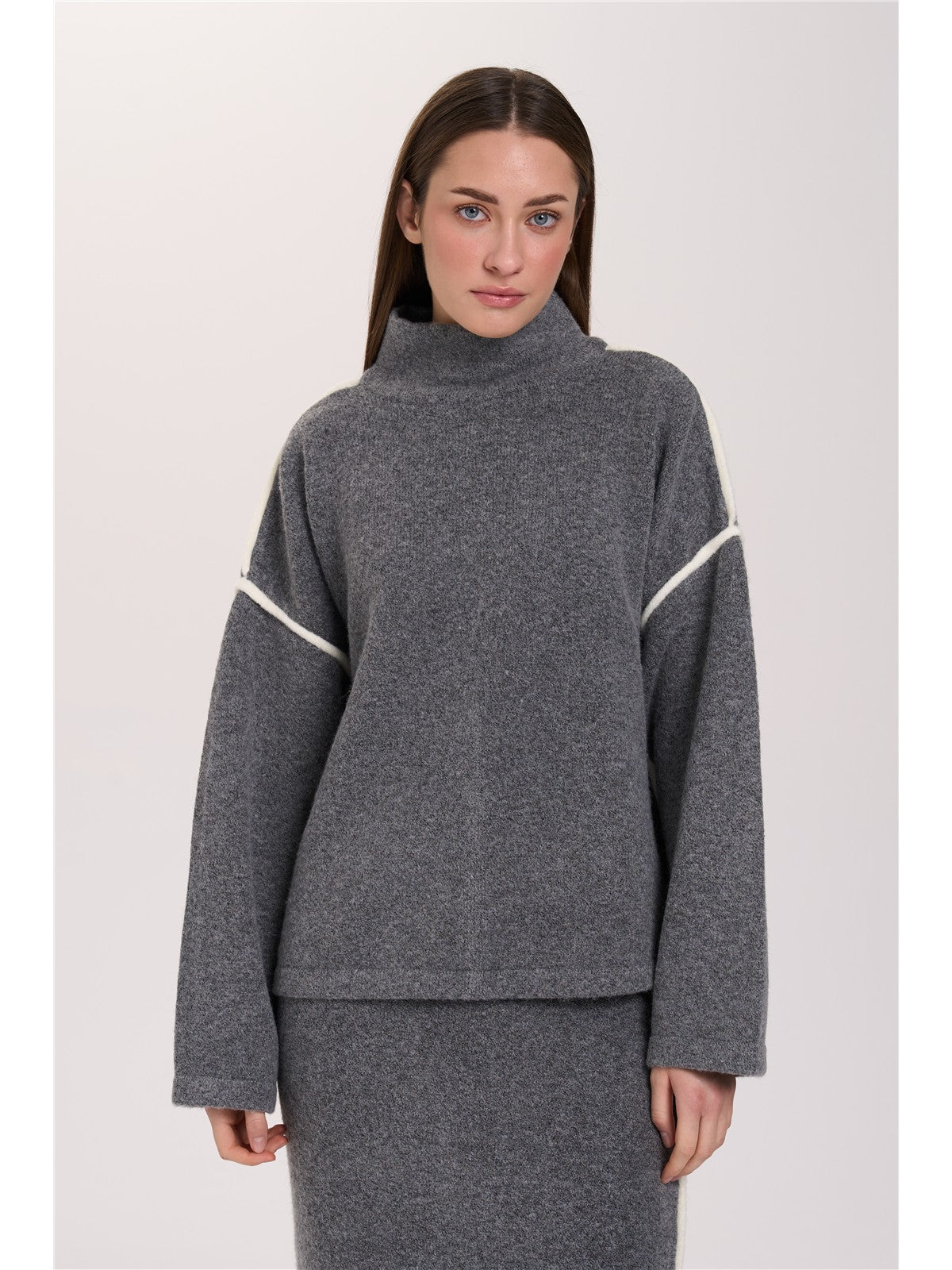 Pullover mit Kontrastdetails