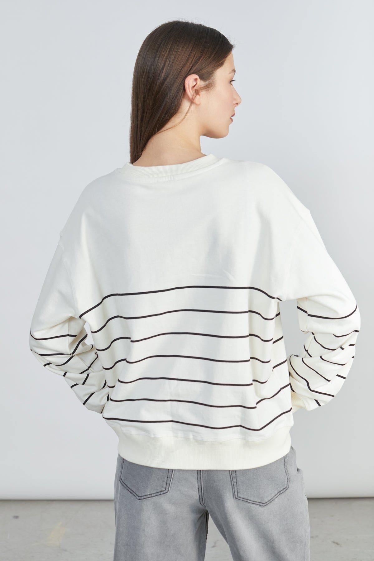 Sweatshirt mit Stickerei