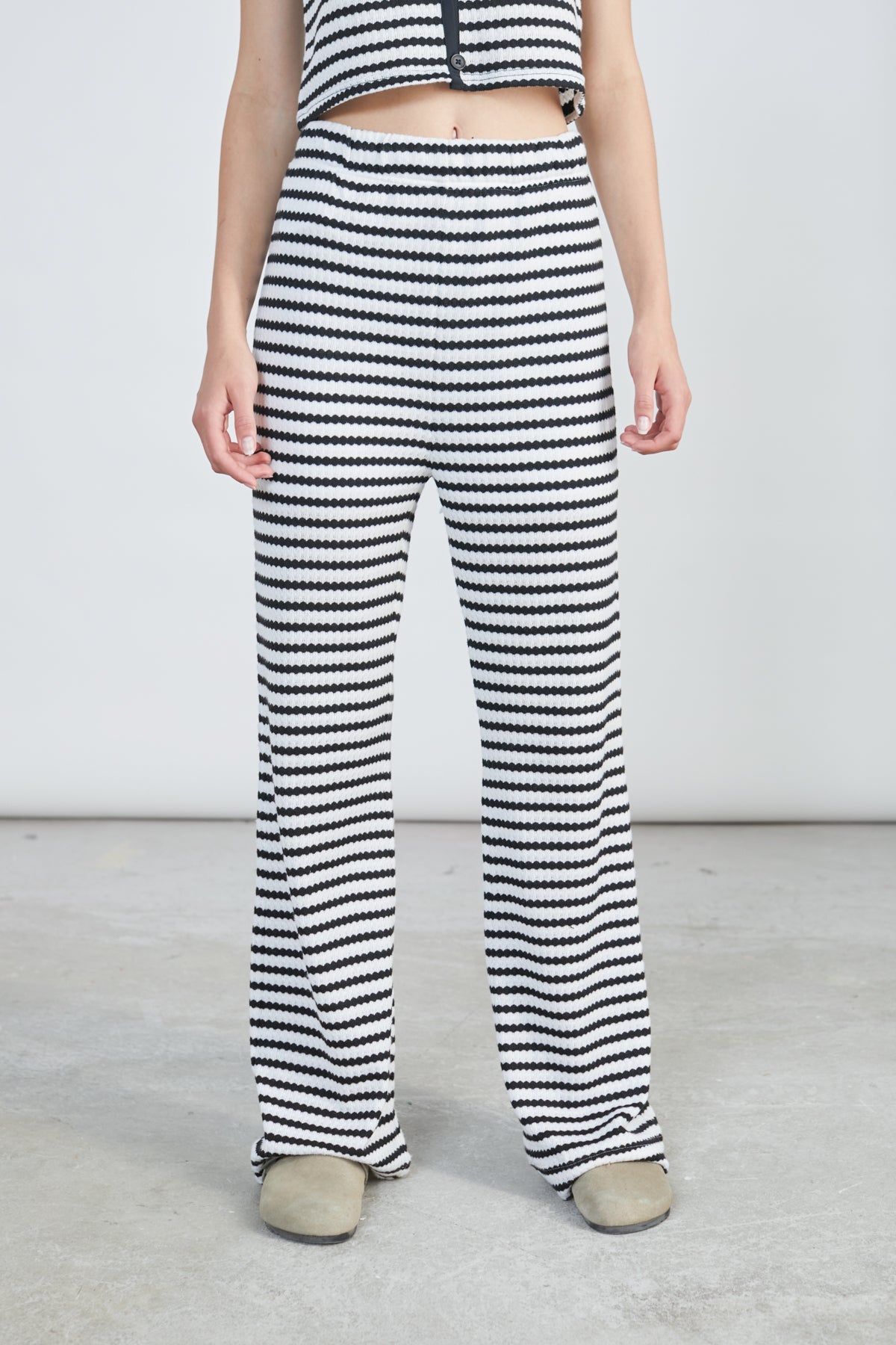 Hose aus Häkelstoff