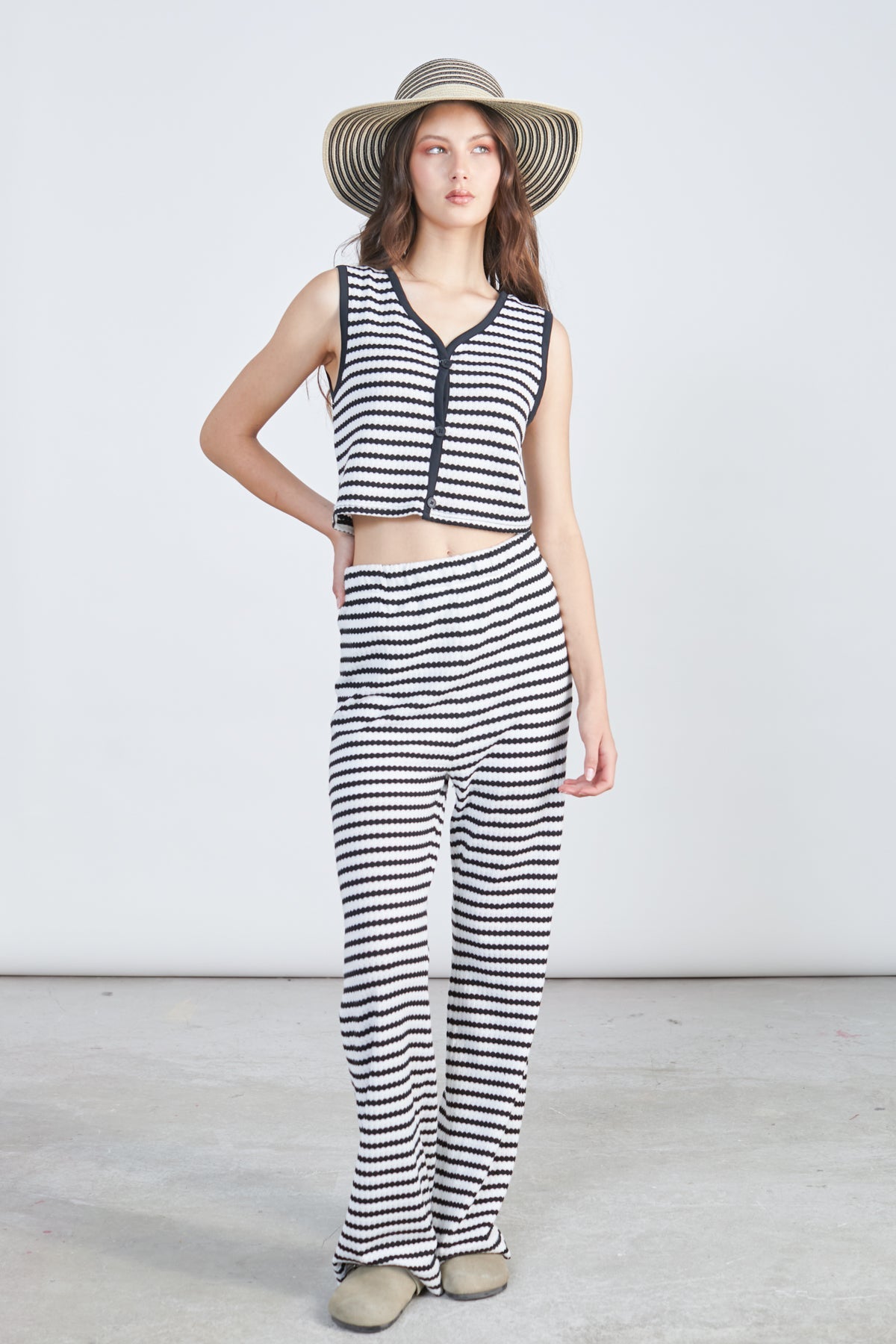 Hose aus Häkelstoff