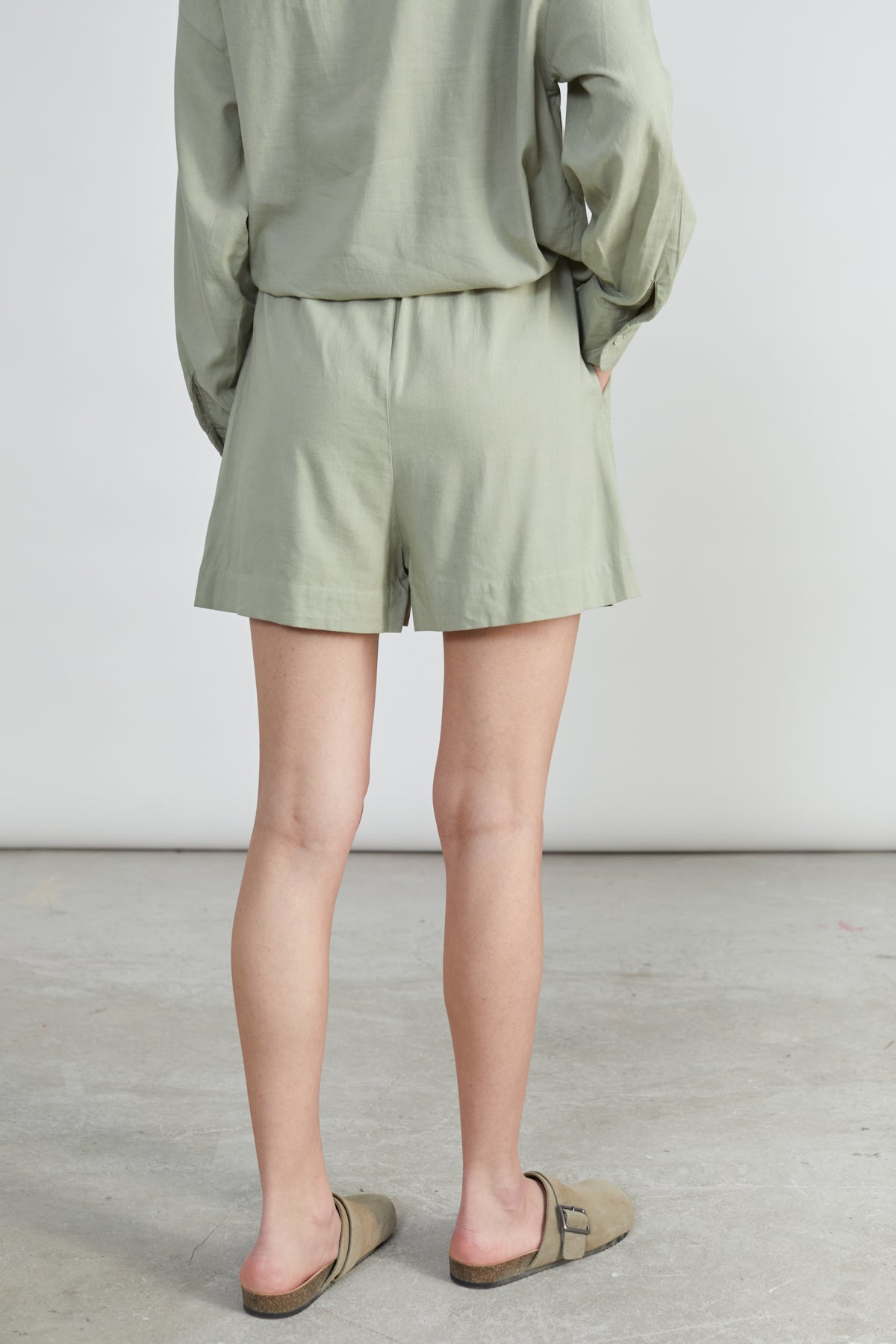 Shorts in Grün