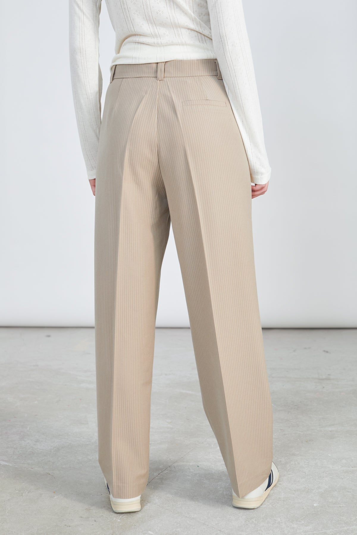 Hose aus Viskose-Mix