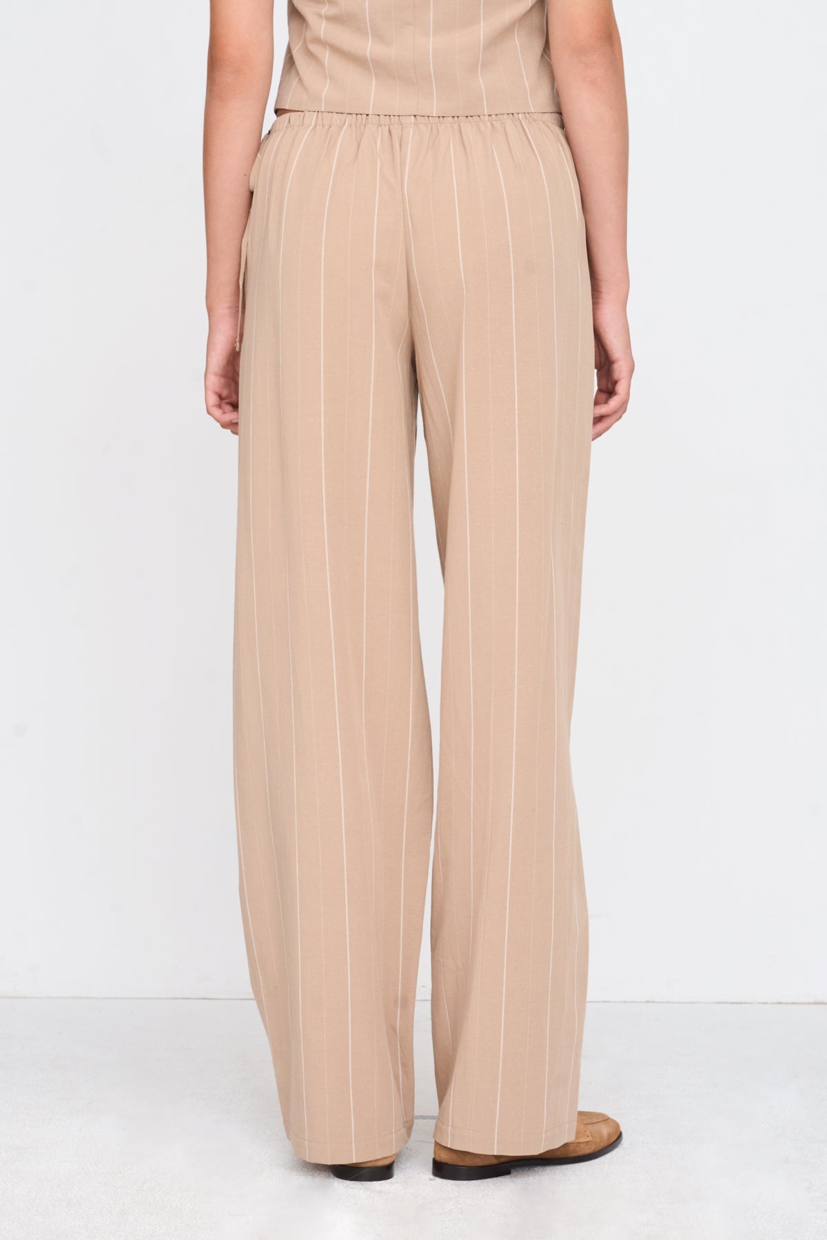 Hose in Beige