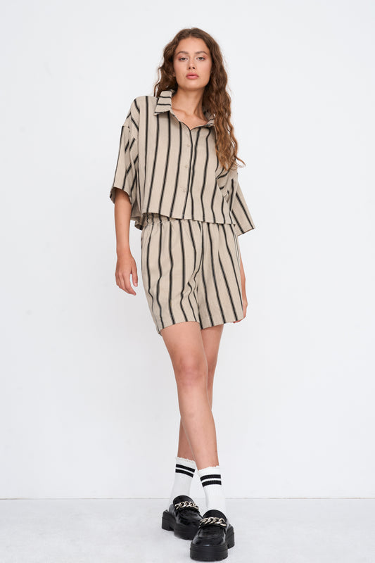 Shorts gestreift