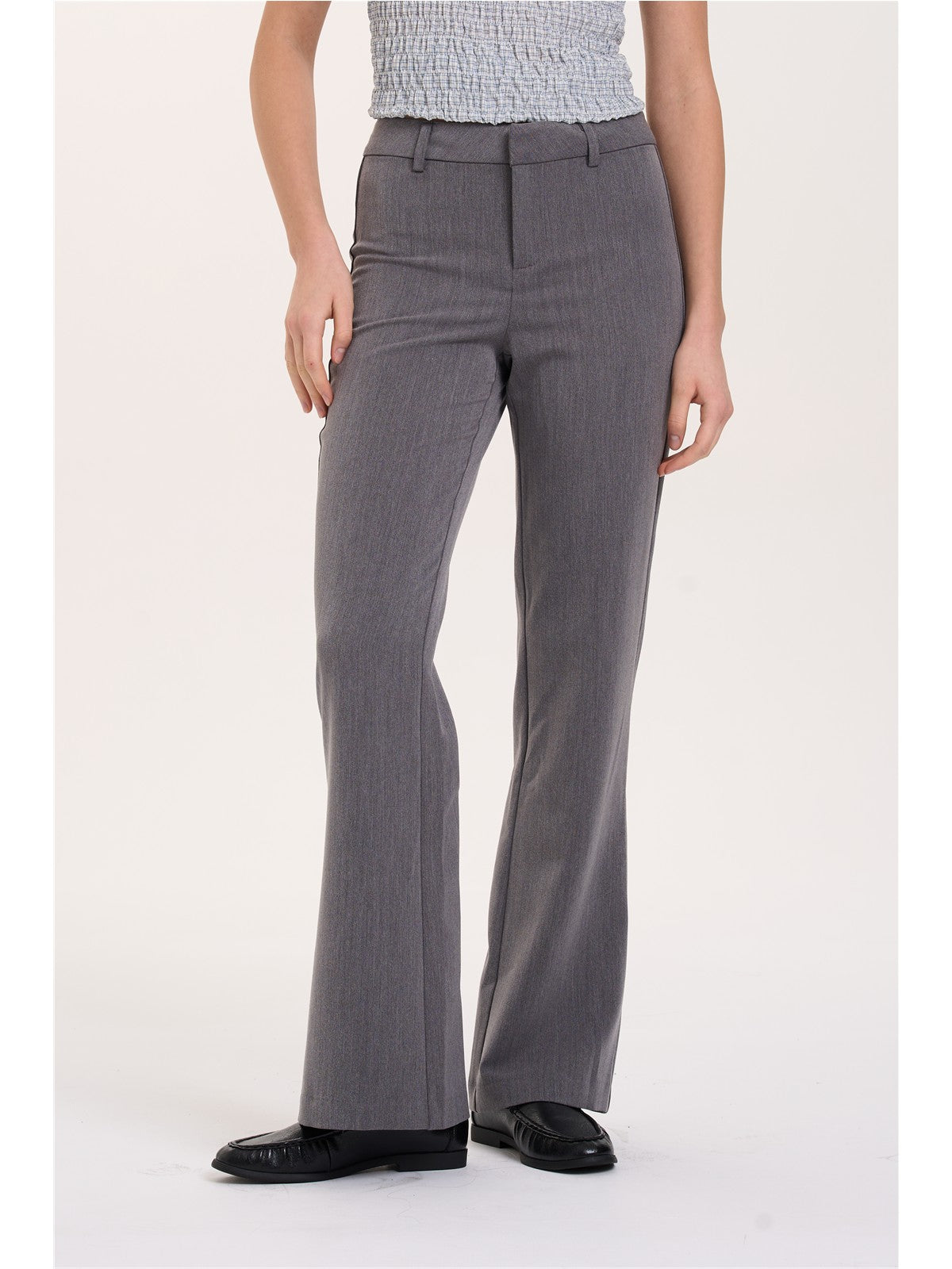 Hose in Grau