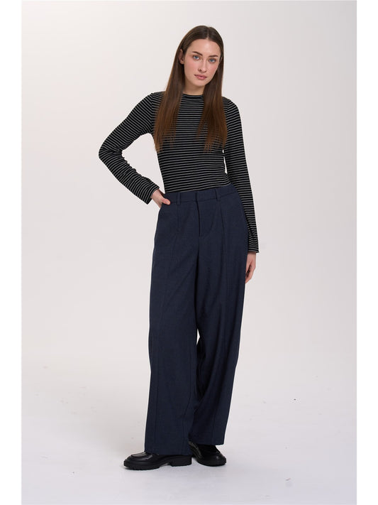Hose in Blau