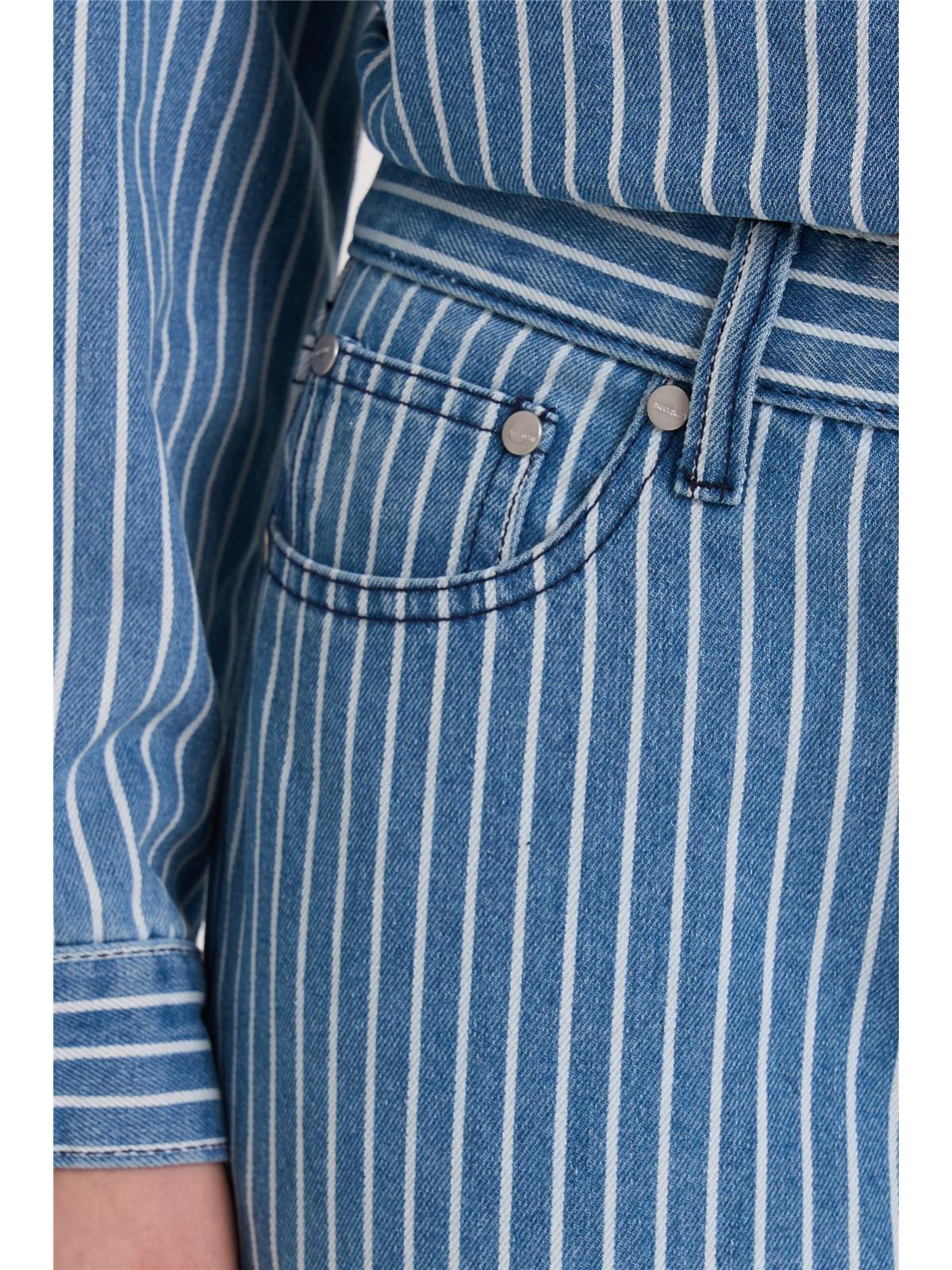 Jeanshose gestreift