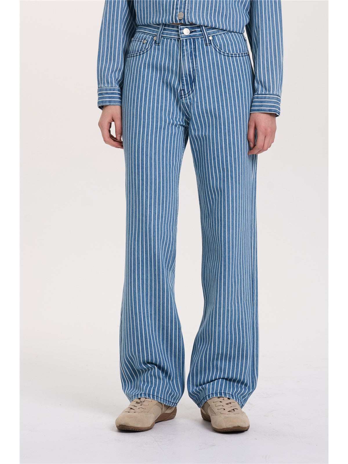 Jeanshose gestreift