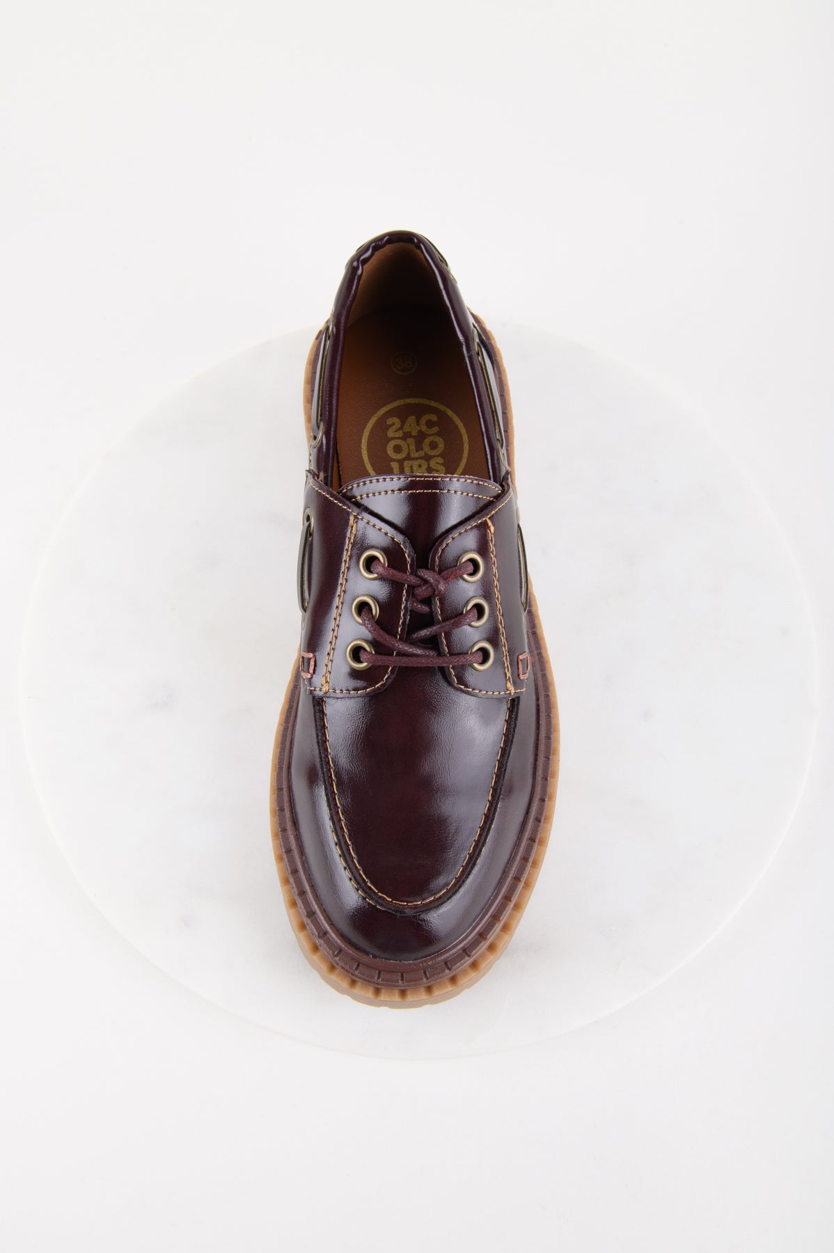 Schuh zum Schnüren