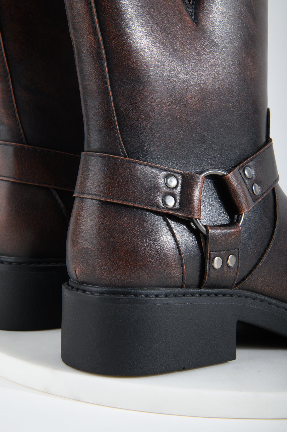 Boots in Dunkelbraun