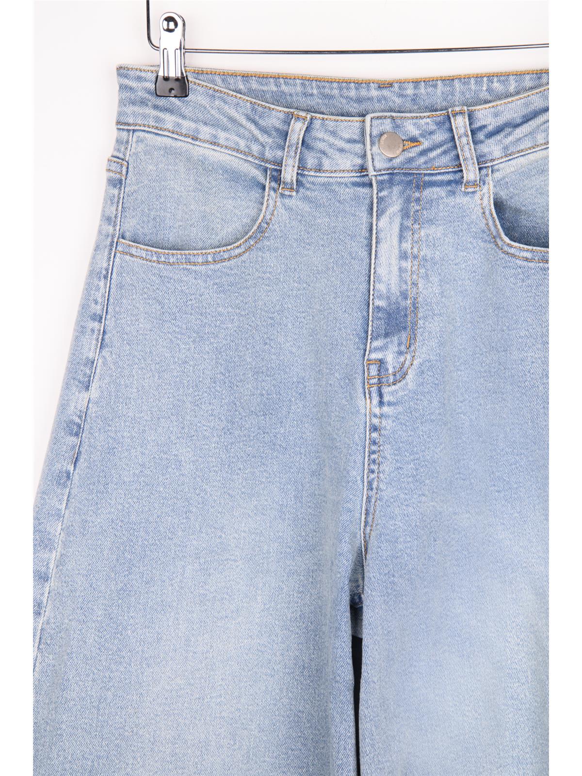 Jeanshose mit Umschlag