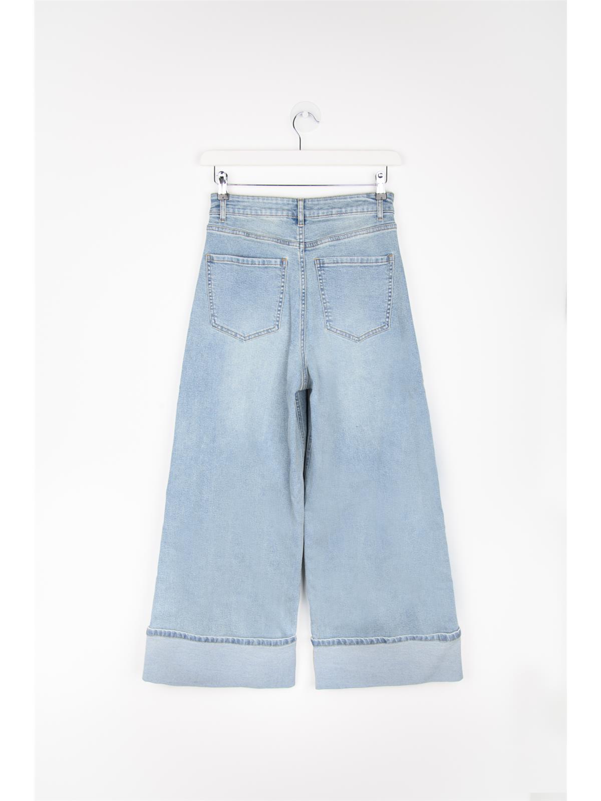 Jeanshose mit Umschlag