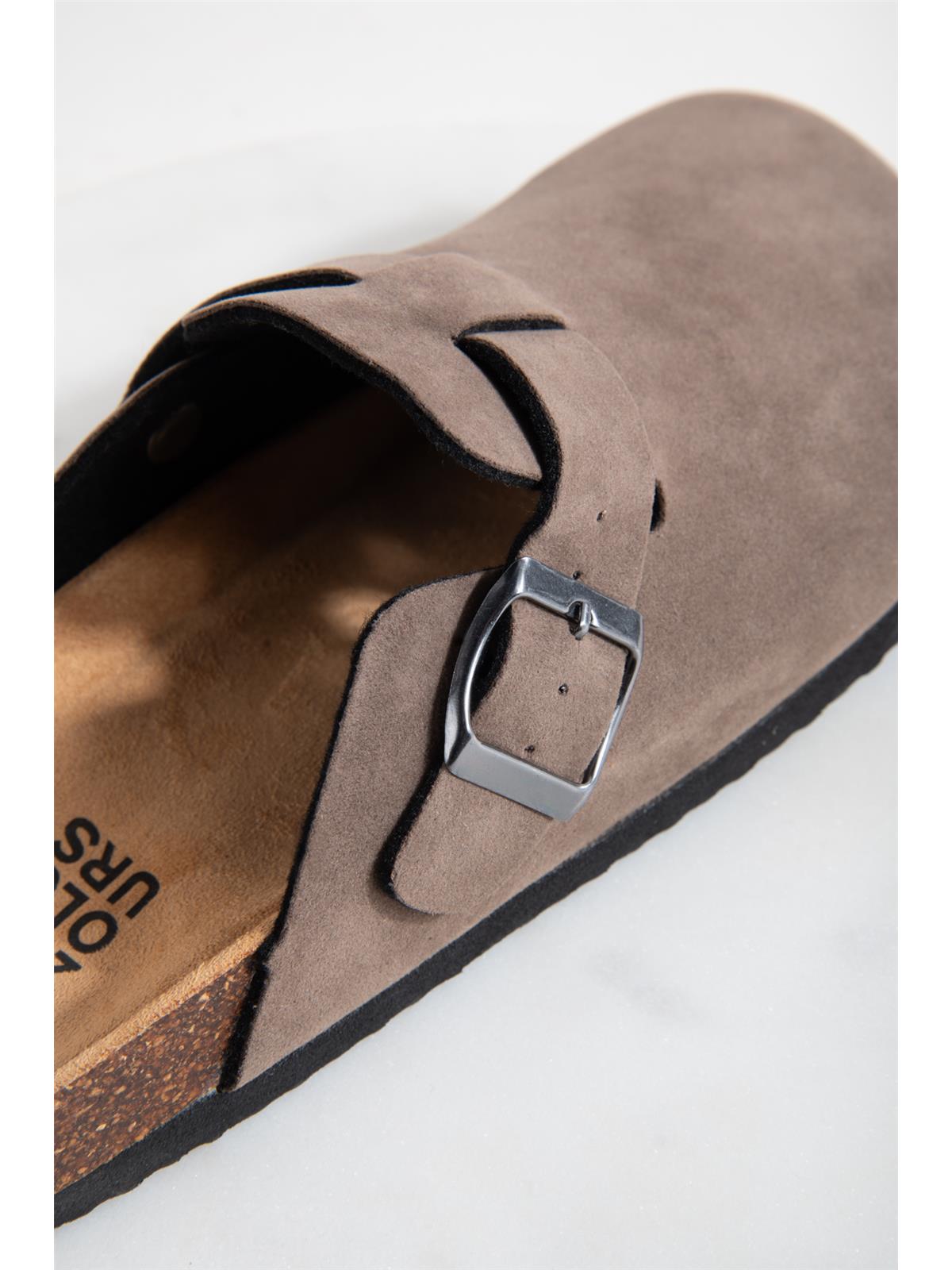 Schuh in Beige