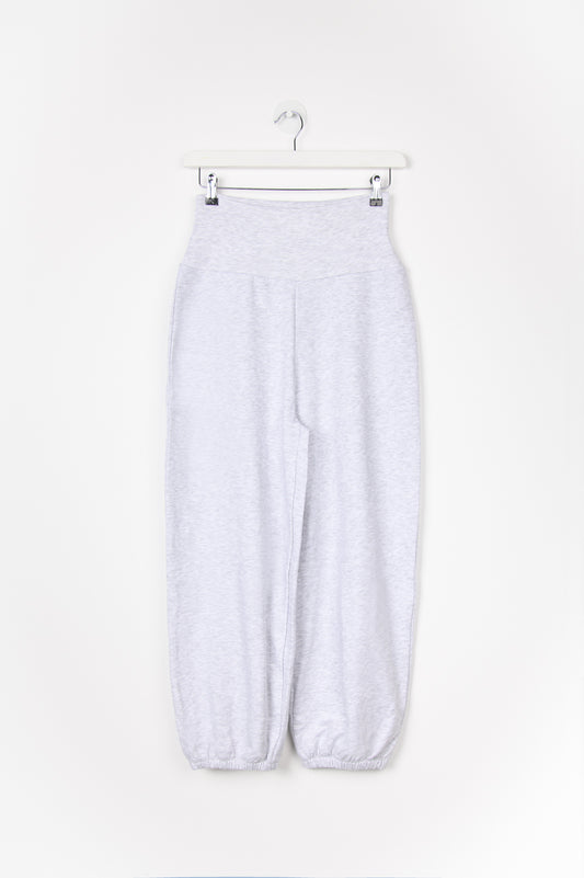 Hose in Grau