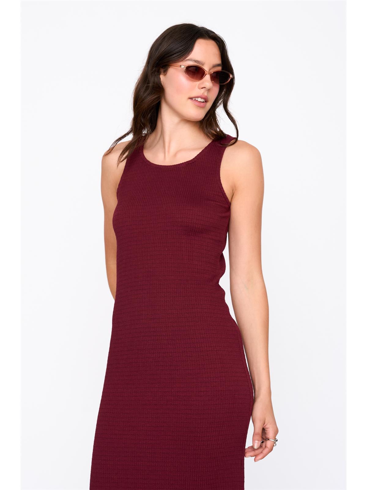 Kleid in Bordeaux