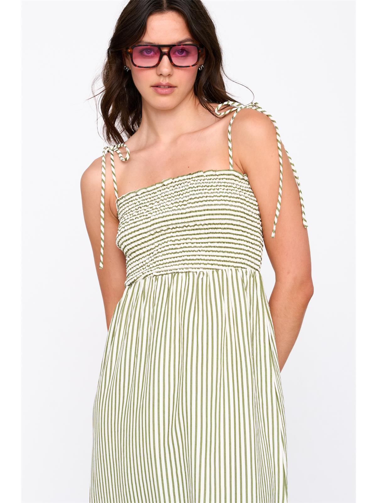 Kleid gestreift