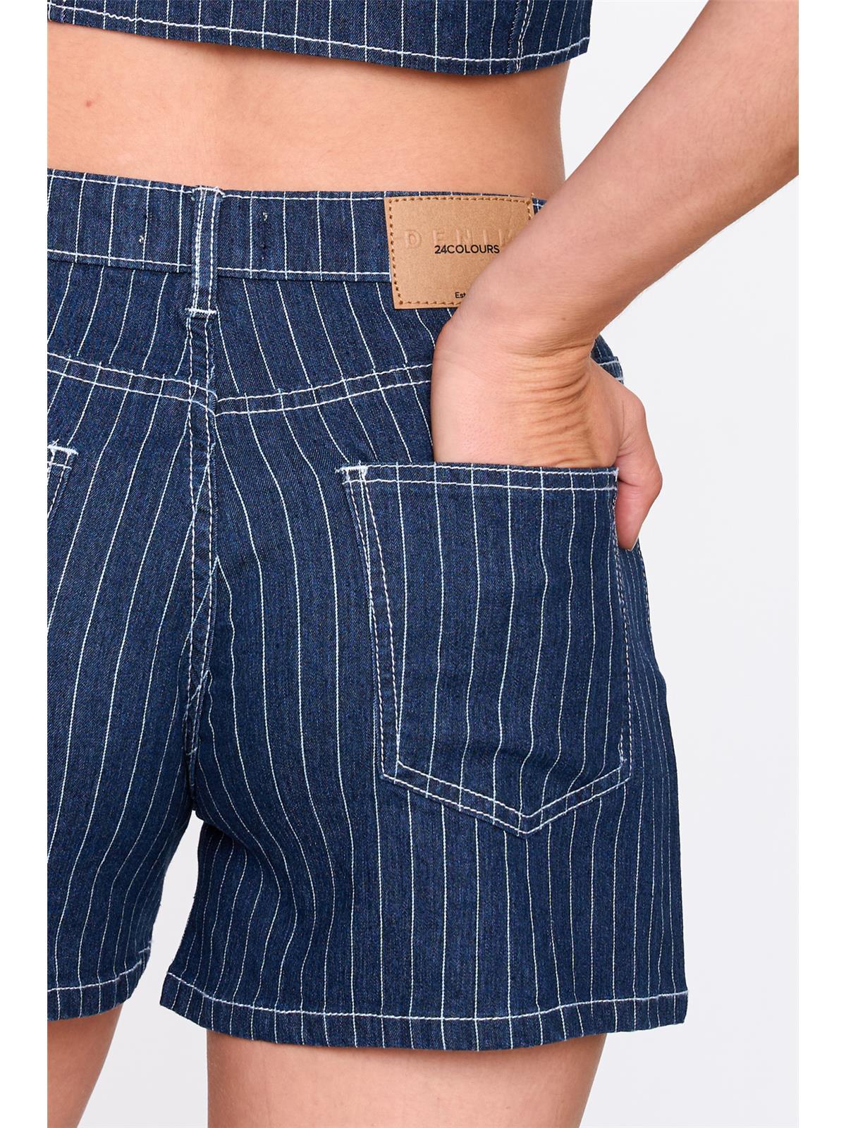 Shorts gestreift