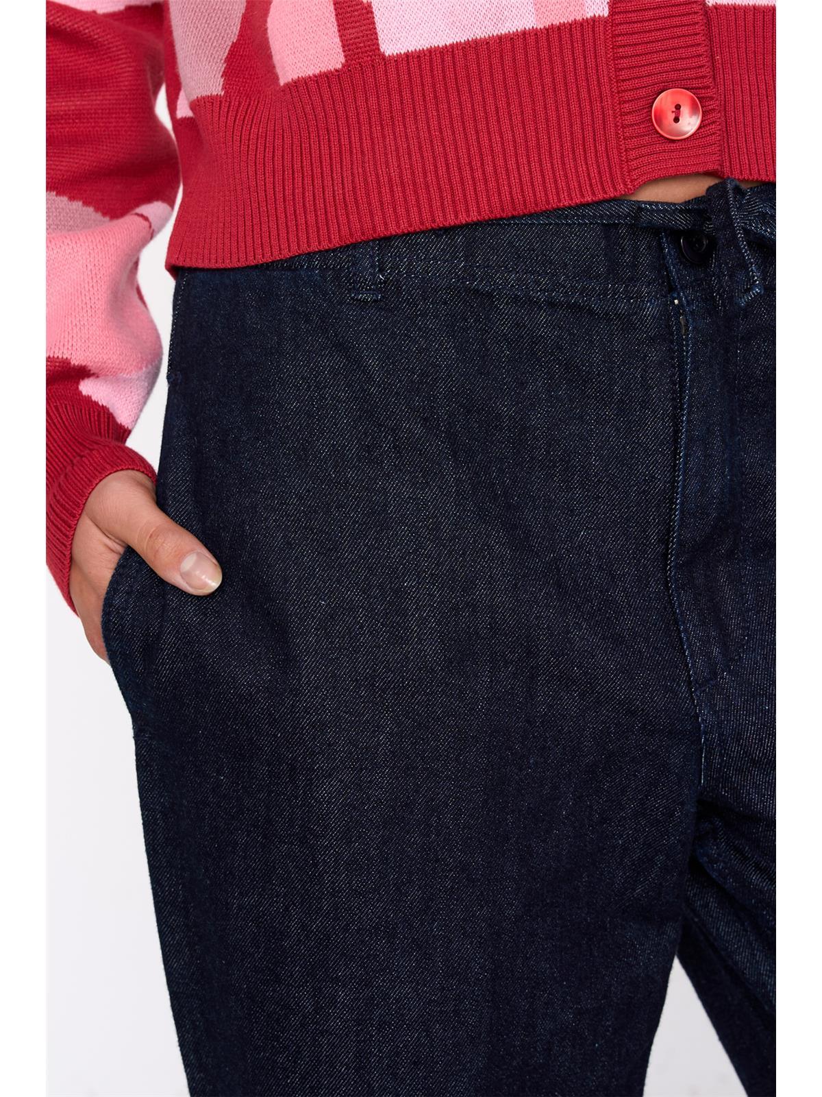 Jeanshose in Dunkelblau