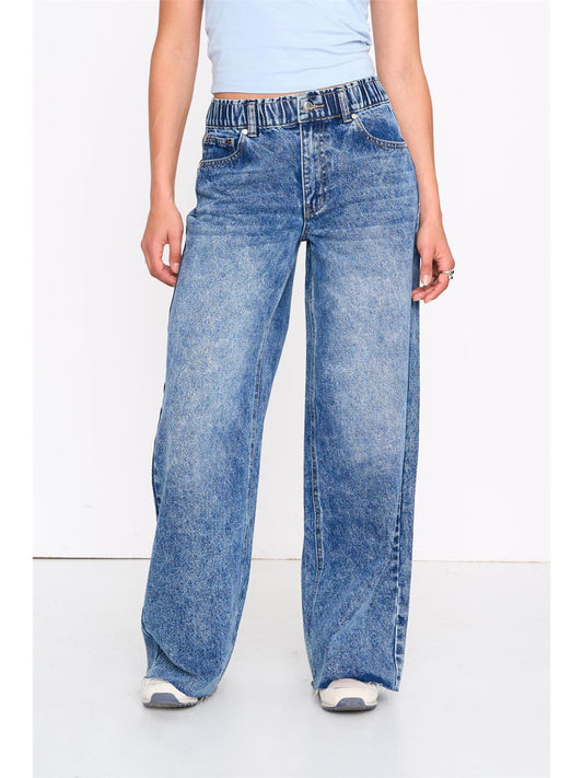 Jeanshose mit Waschung