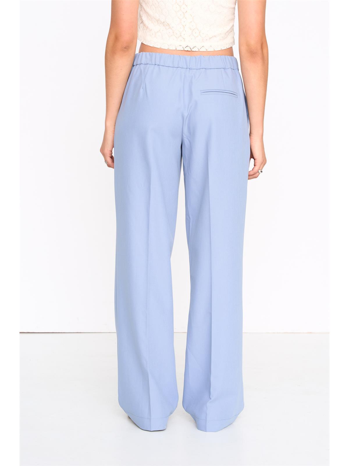 Hose in Blau