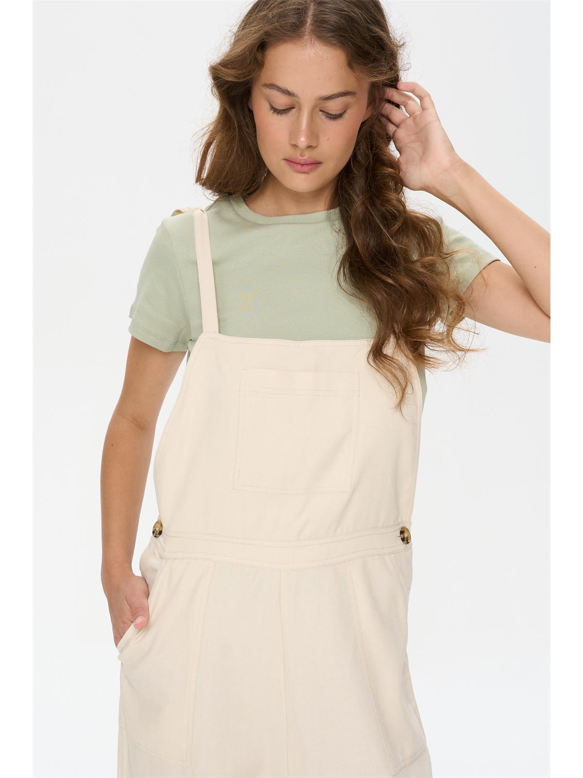 Latzhose in Beige