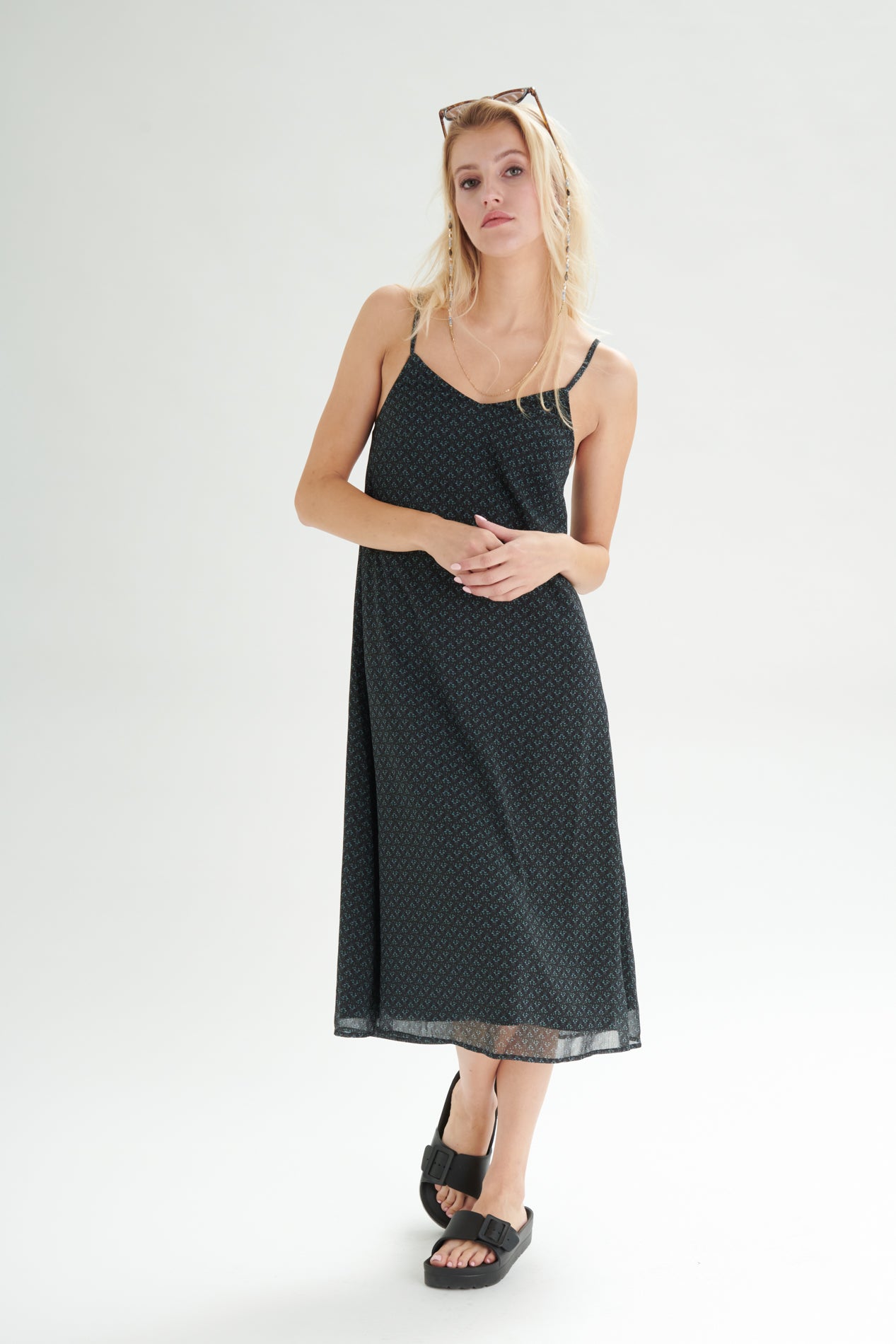 Kleid aus Meshstoff