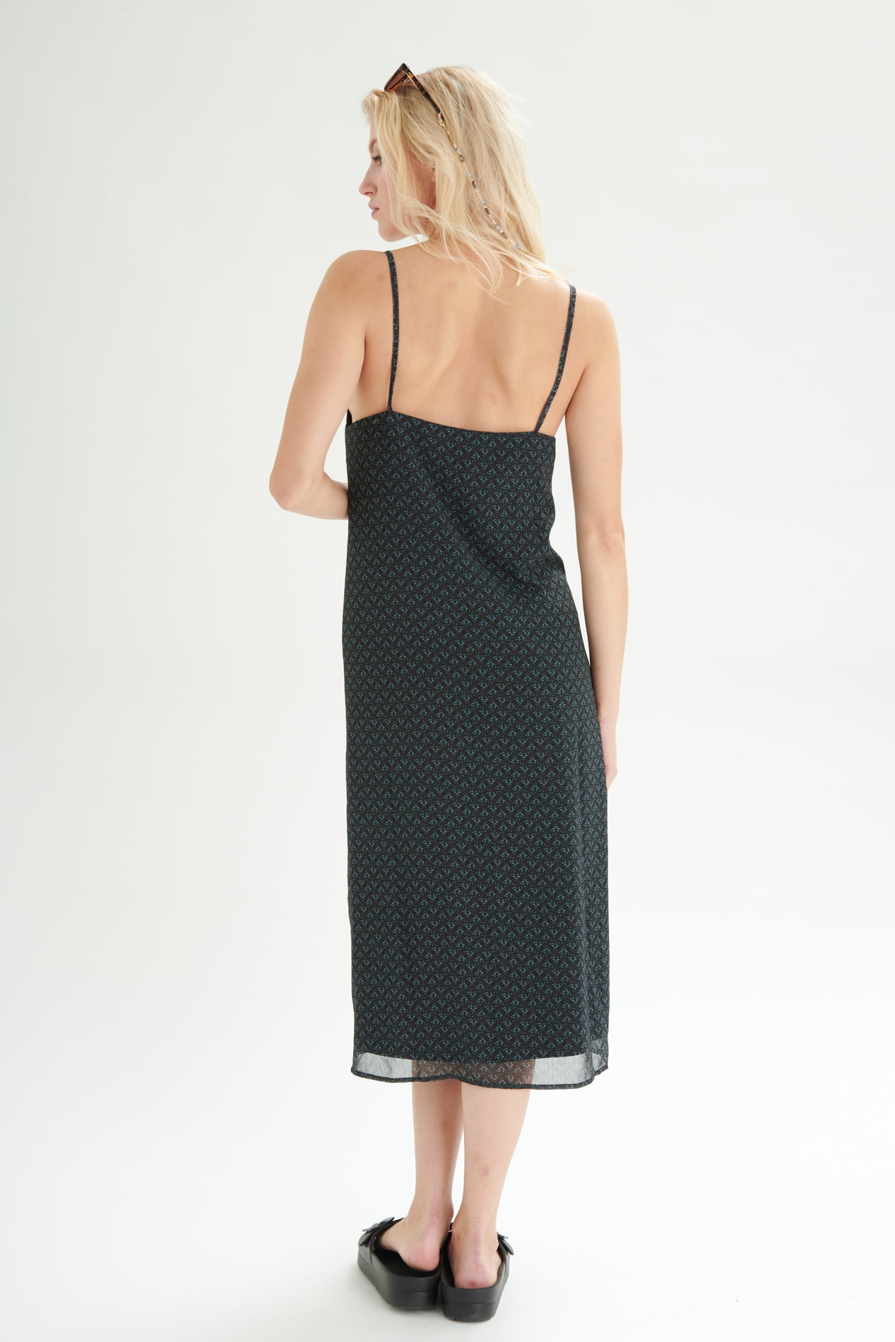 Kleid aus Meshstoff