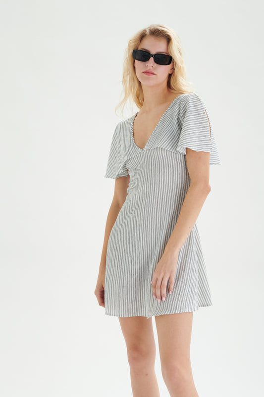 Kleid aus Strukturstoff